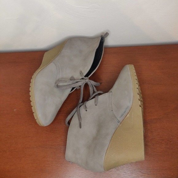 Gap Women's Shoes Wedge Heel Booties Gray Suede Lace Up Size 10. - Picture 4 of 8